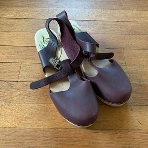 Highwood T-Bar Clog 40